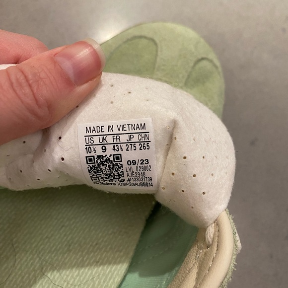 Brand new Adidas gazelles. Green and beige. Worn twice. - Picture 2 of 3